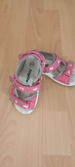 Sandały dziewczęce rozmiar 24