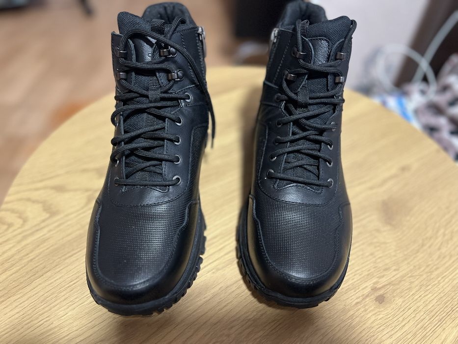 Нові чоловічі зимові черевики