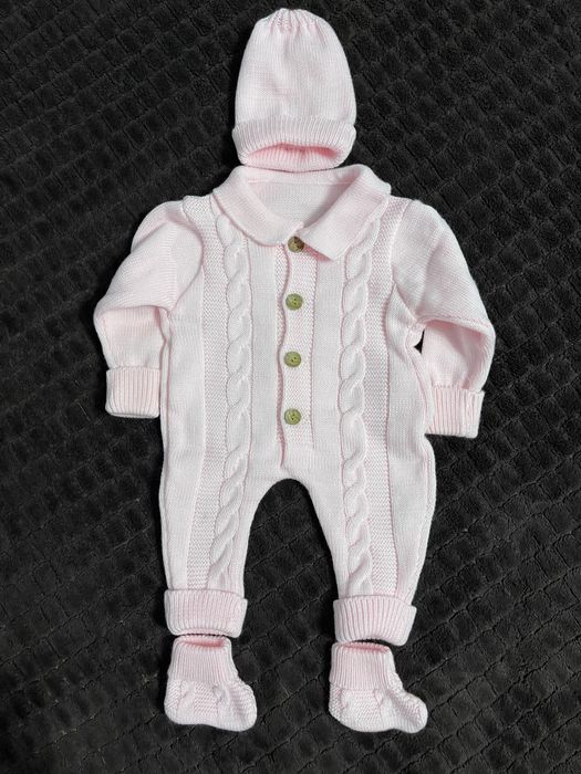 Вʼязаний набір для дівчинки