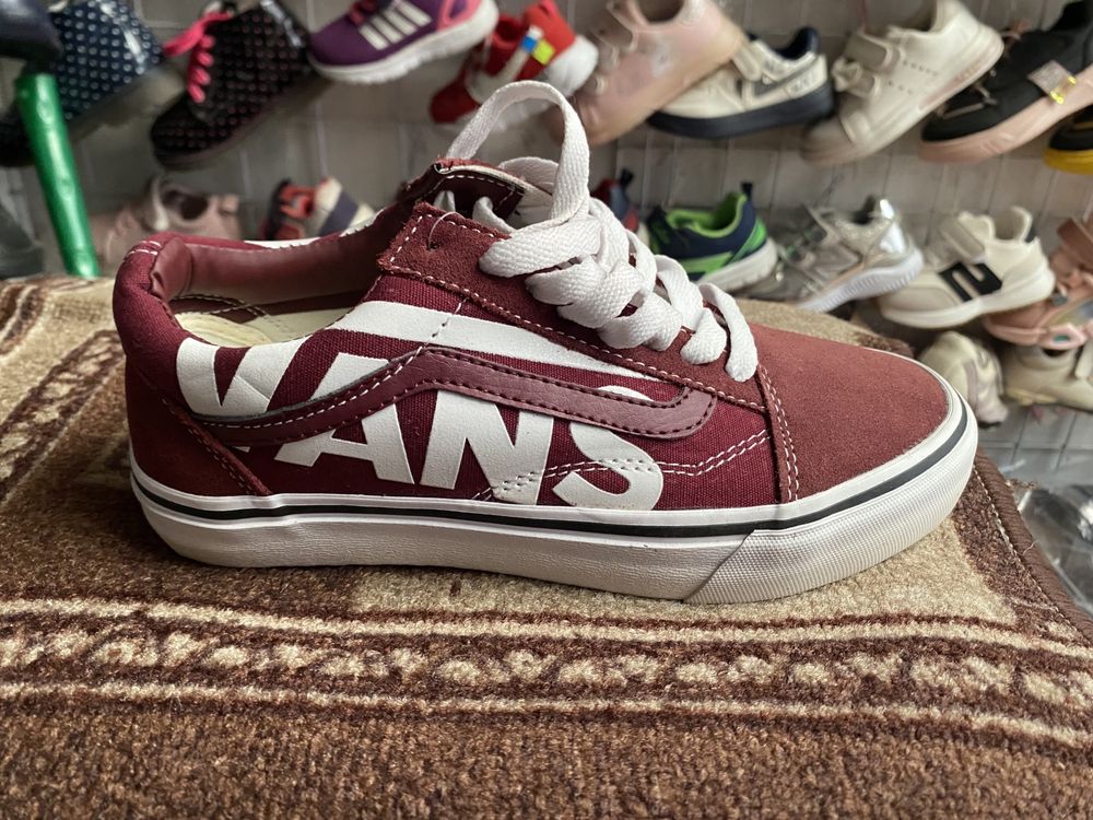 продаж кеди Vans