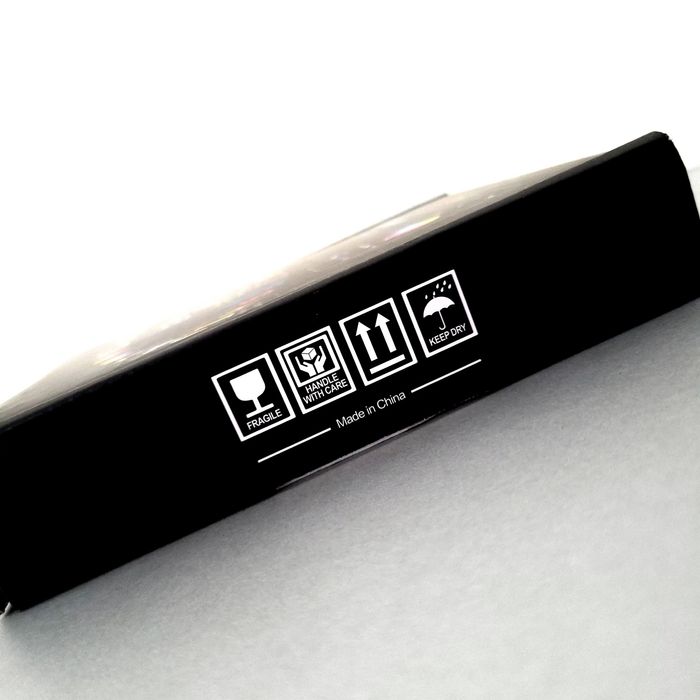 Dekoracyjna podświetlana litera "Q" LED – wielokolorowa, RGB