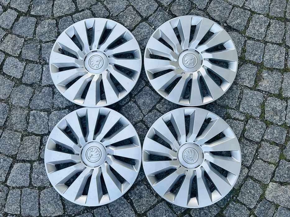Oryginalne Kołpaki Skoda Octavia Yeti i inne 16”.   5E0 601_147 C