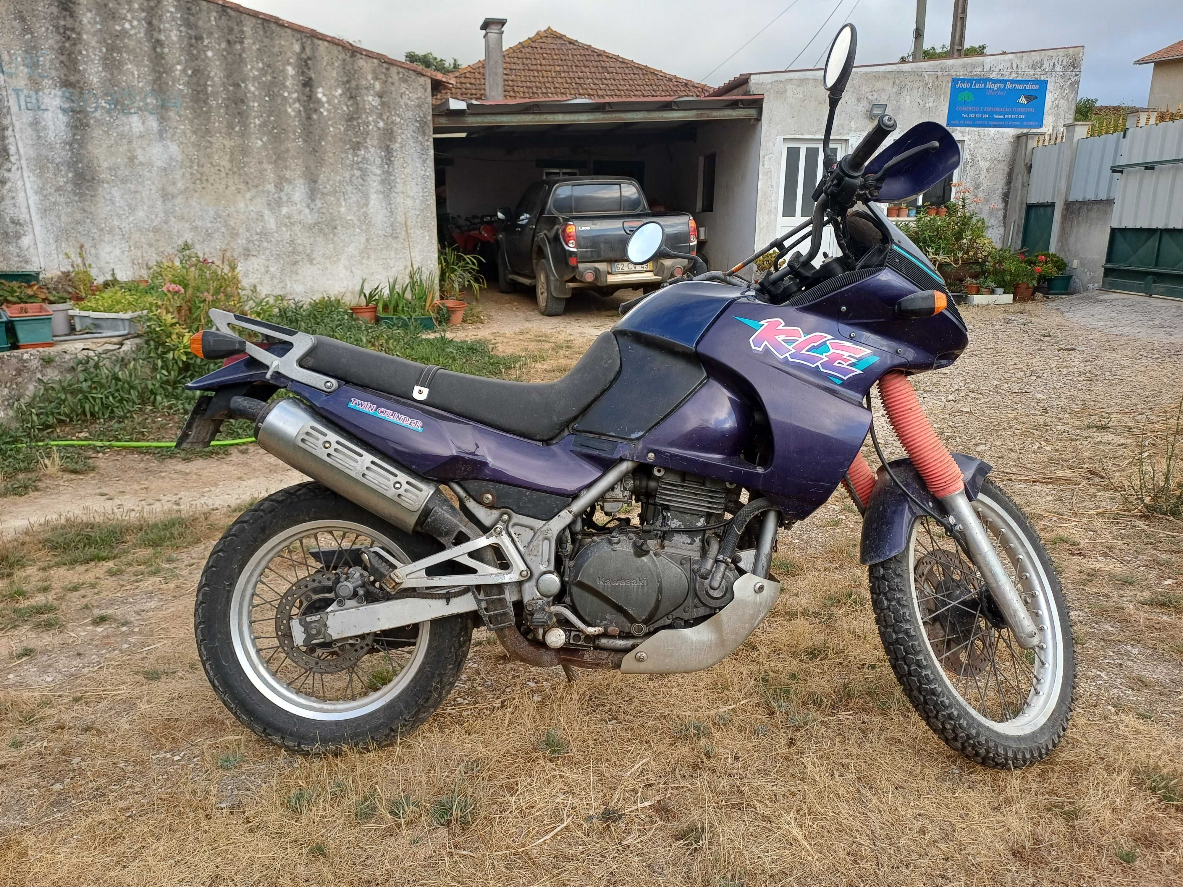 Mota Kawasaki KLE 500