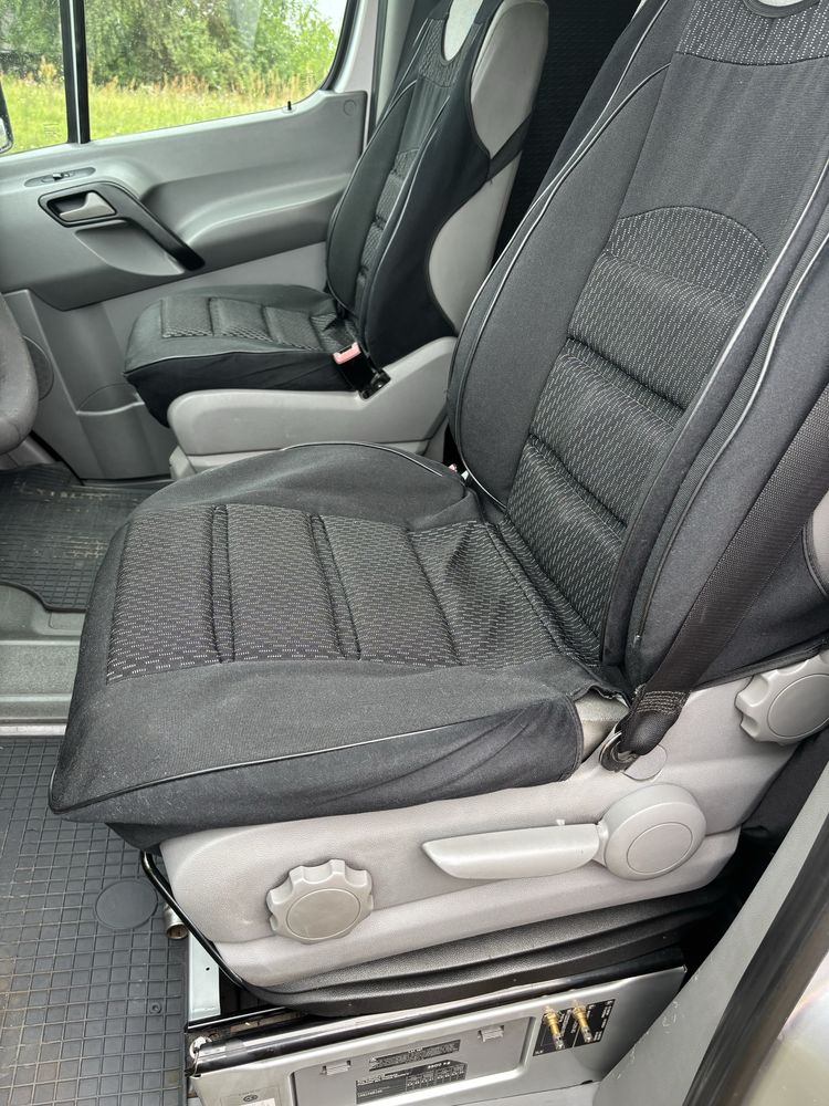 Volkswagen Crafter 2,5 TDI 2009 СПАРКА!!!