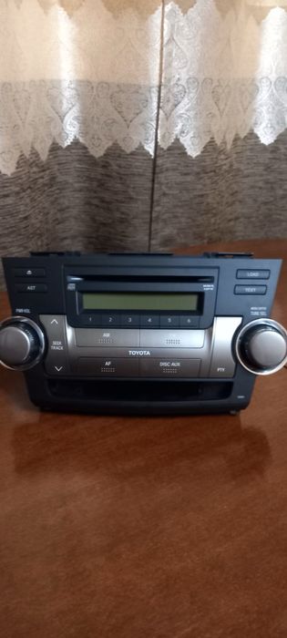 Автомагнітола Panasonic CQ-ET80G0AJ – нова