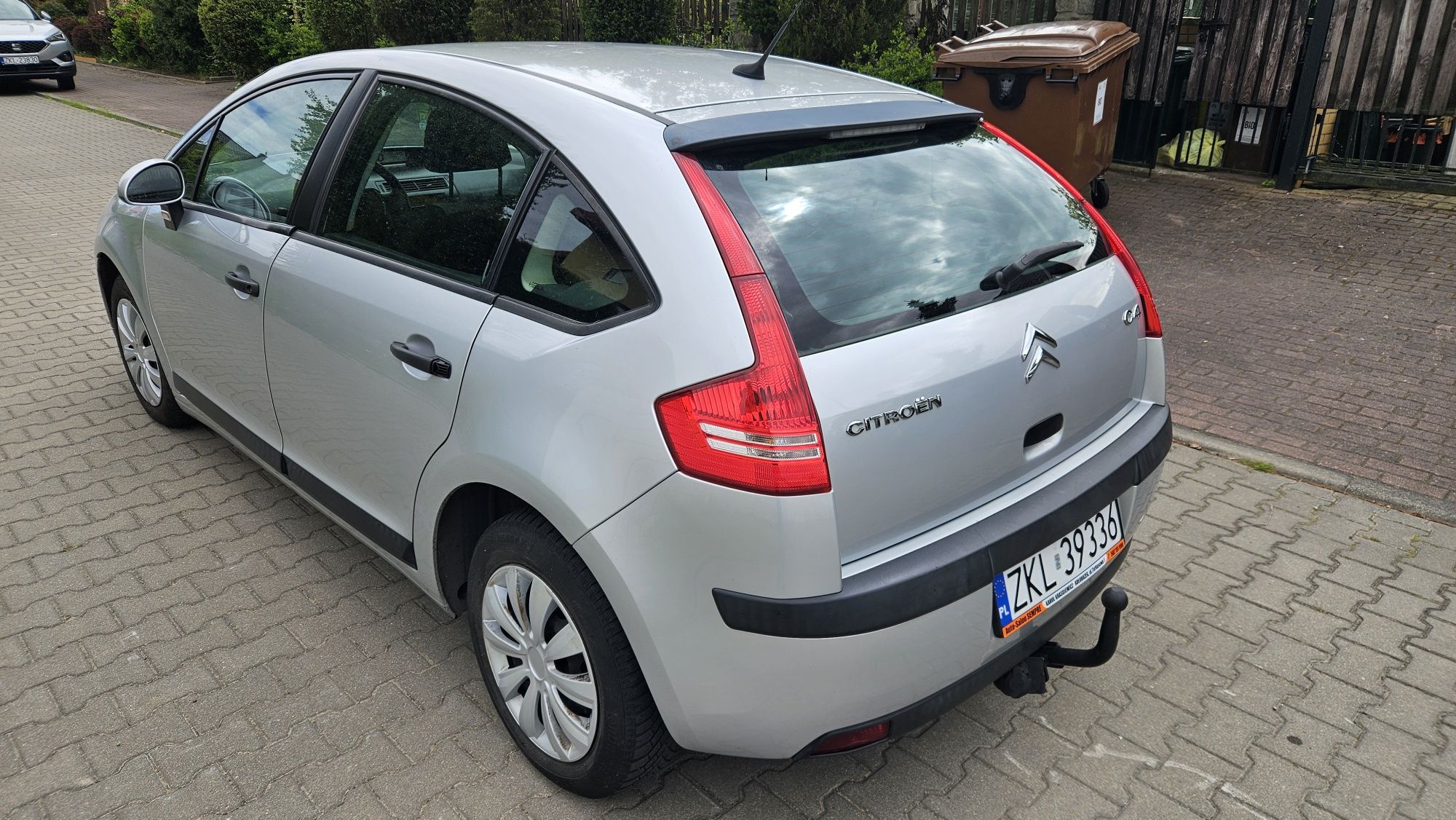 OKAZJA 06r tylko 172tys.km CITROEN C4 1,4 90KM klima sprawna hak ładny