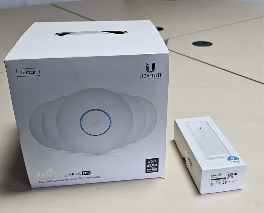 Ubiquiti Access Point + Hybrid Cloud
