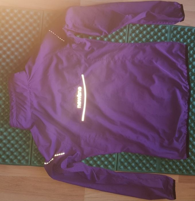 Śliczna kurtka wiatrówka, windstoper