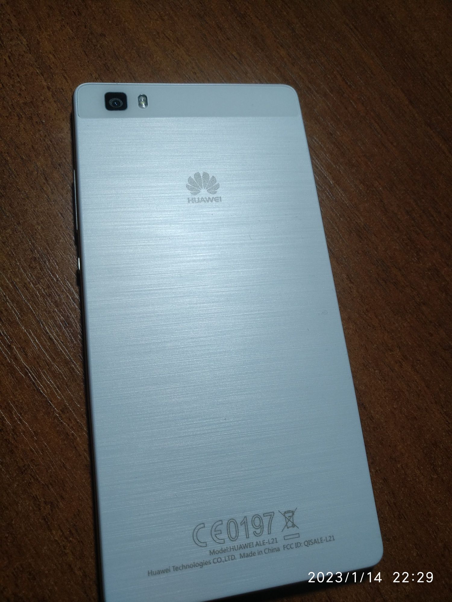 Huawei P8 Lite смартфон