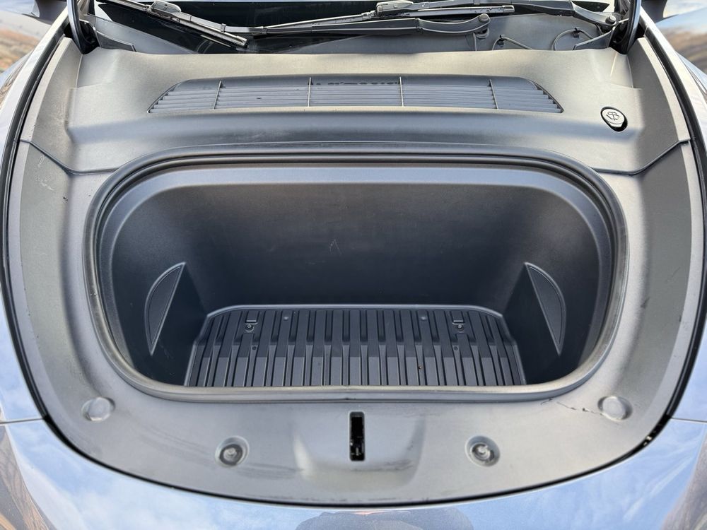 Tesla Model Y  Perfomance 2022