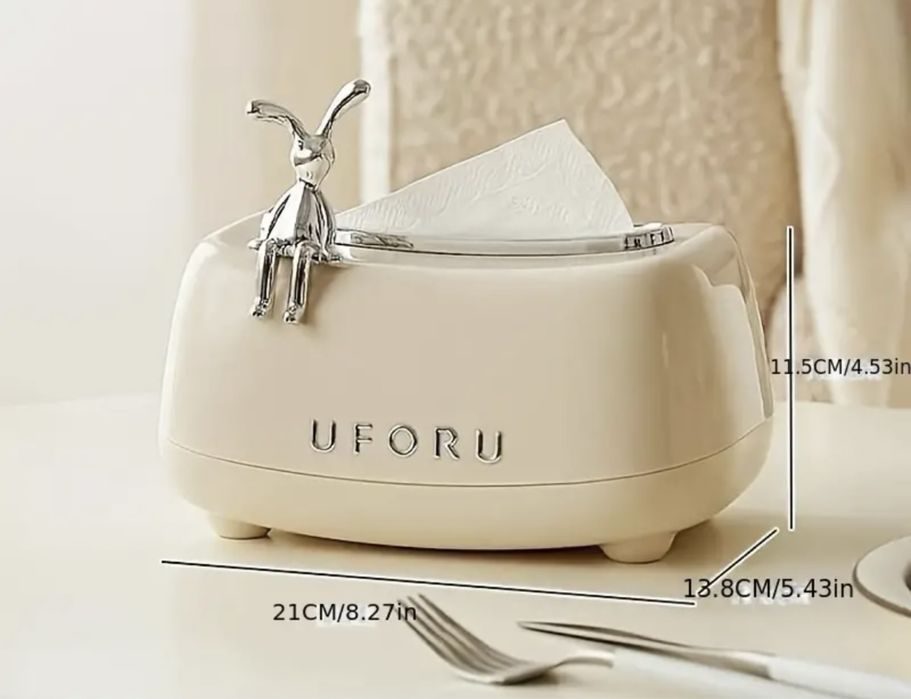 Pudelko na chusteczki  z zającem i kokardą