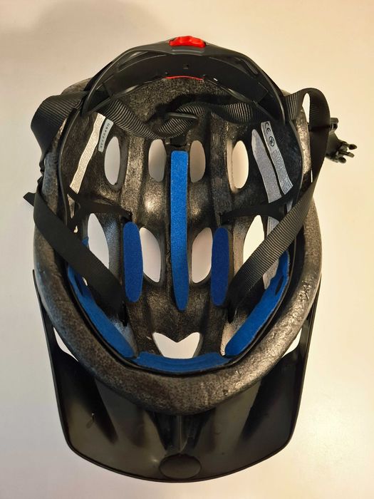 Capacete bicicleta p/ criança BELL STRYKER