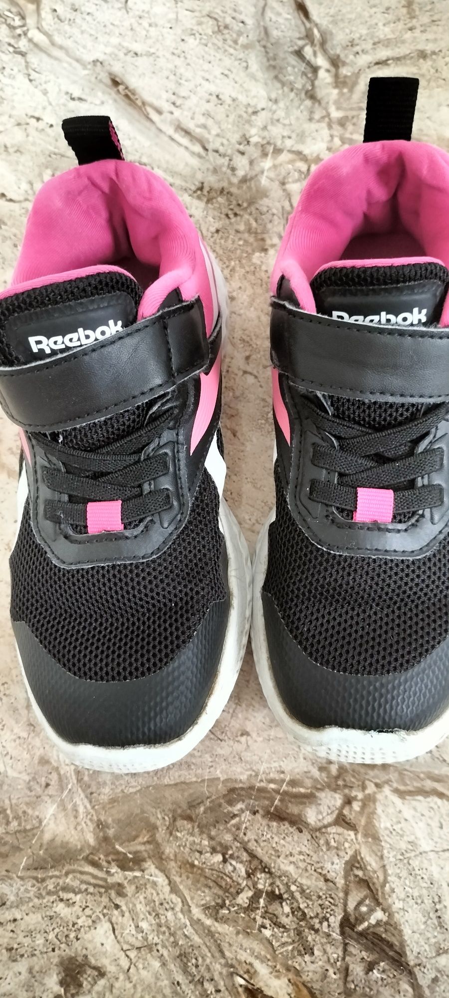 Buty dla dziewczynki 28