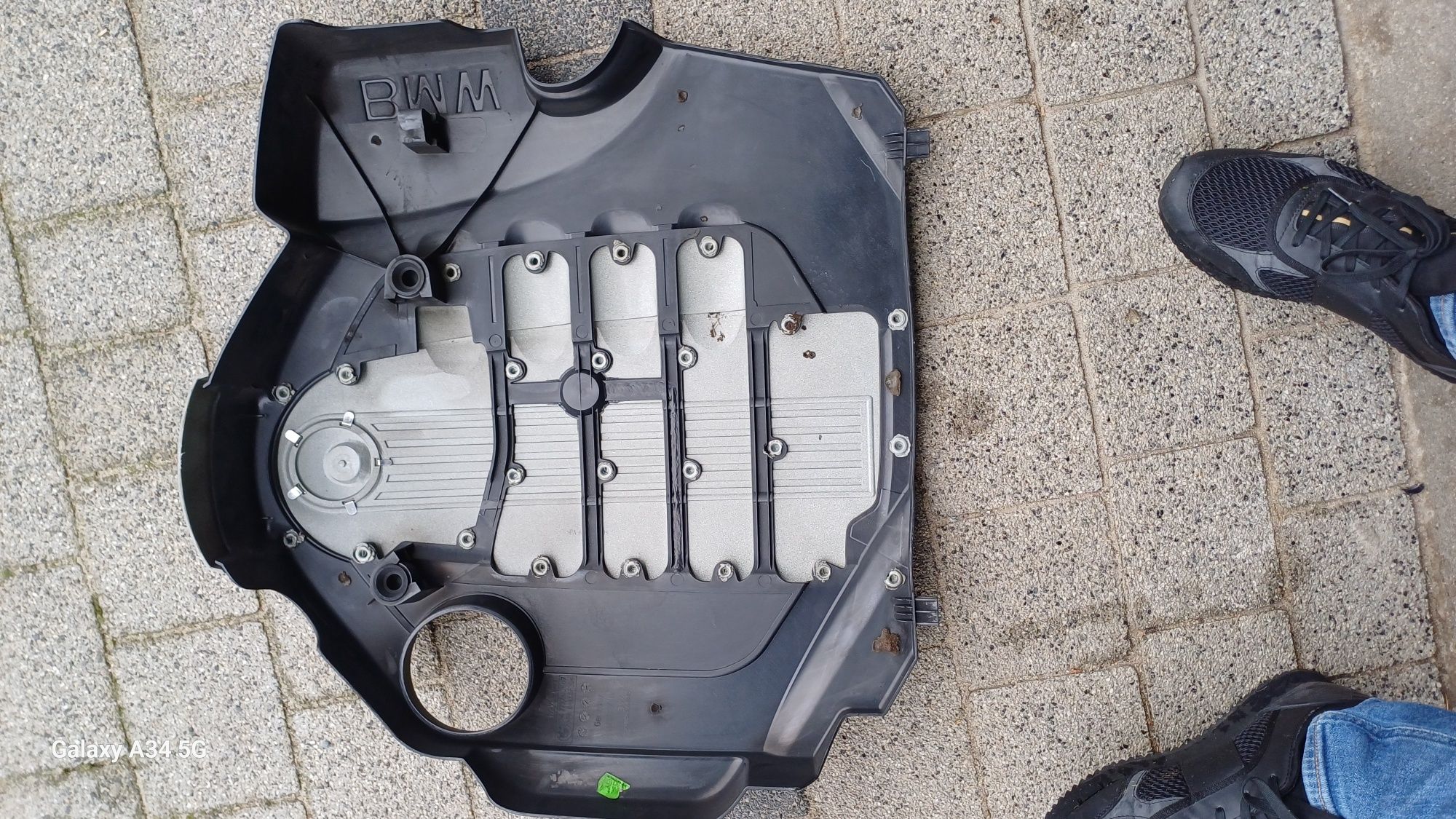 Oslona górna silnika bmw e90