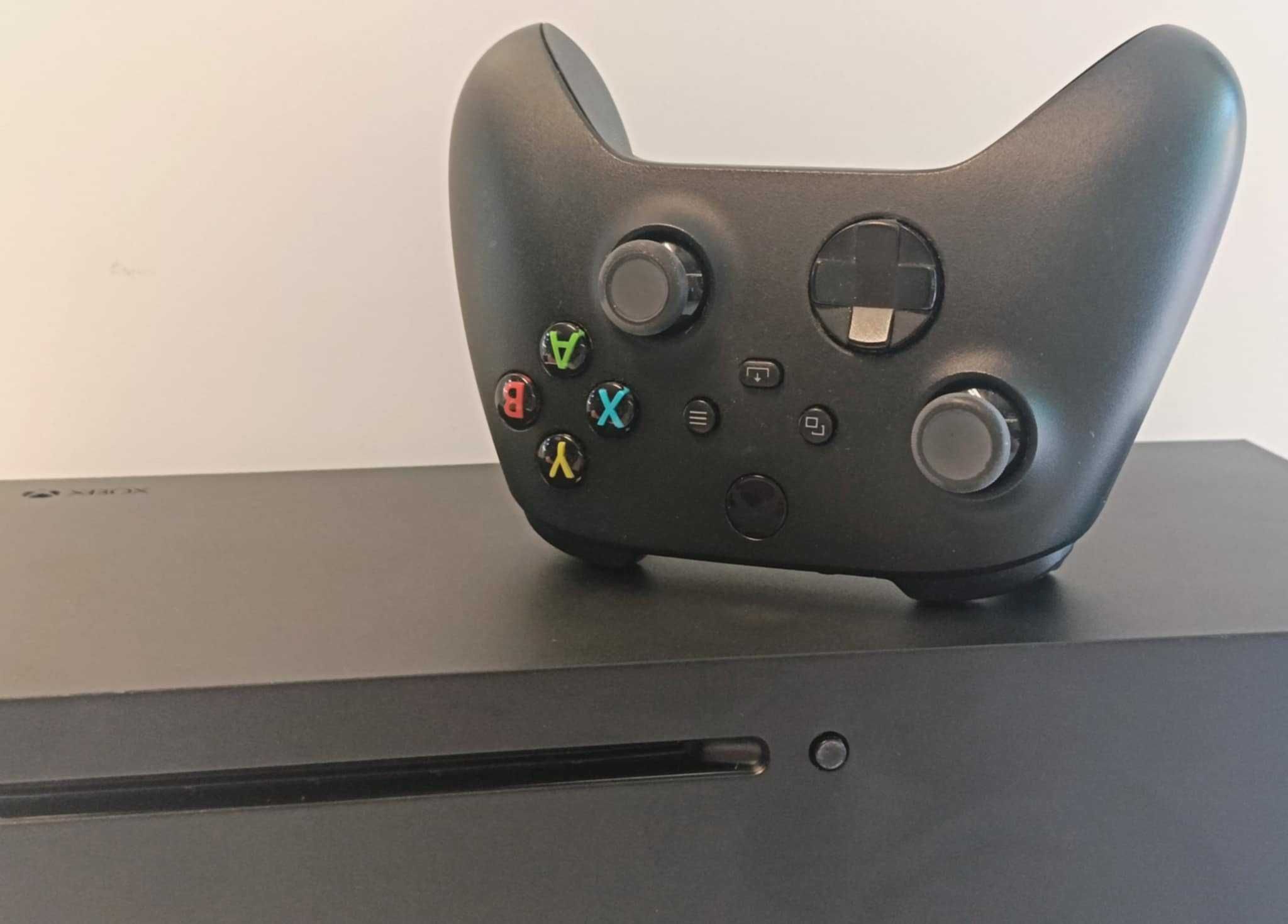 Konsola MICROSOFT XBOX SERIES X 1TB z napędem czarna /SZ