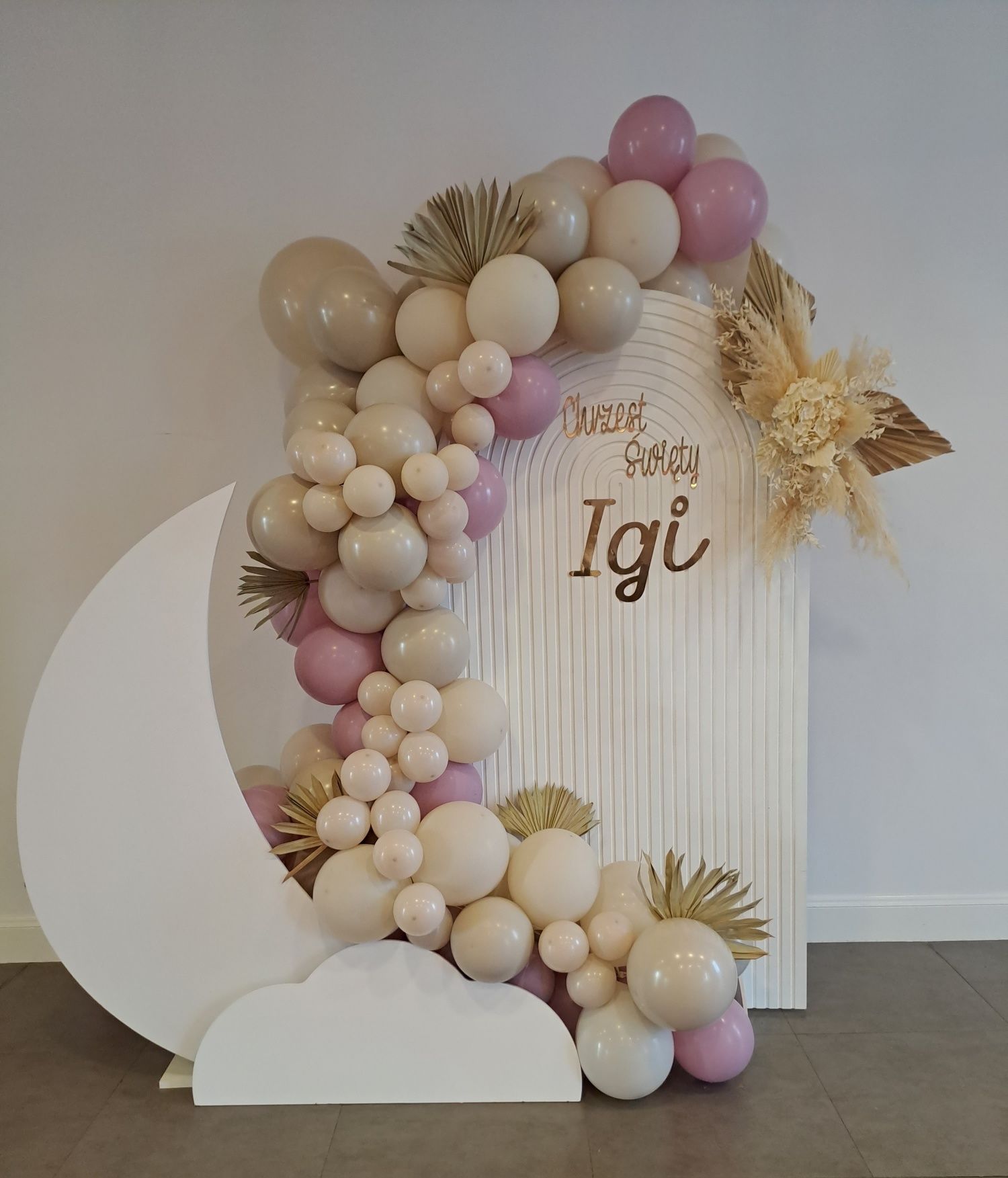 Balony ścianka balonowa chrzest roczek komunię boho kwiaty
