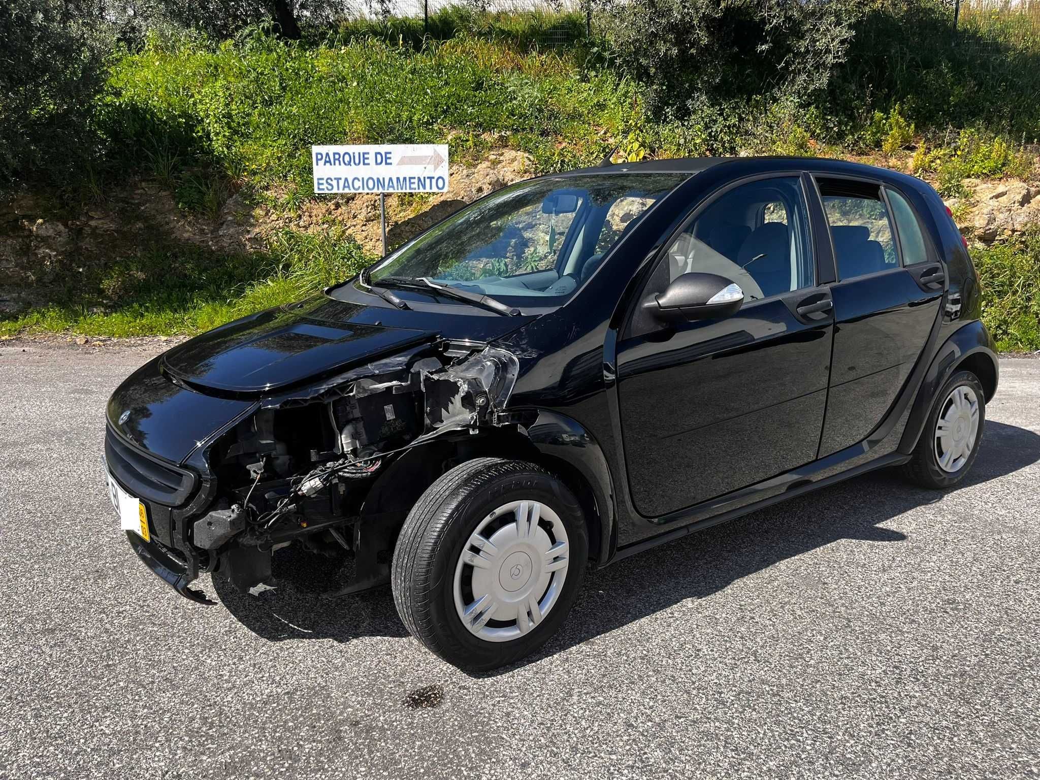 Smart Forfour I 1.1i de 2006 salvado