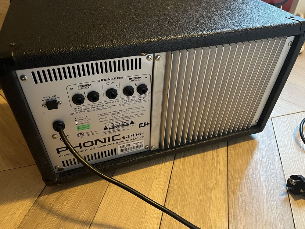 PHONIC 620+ powermixer mixer wzmacniacz