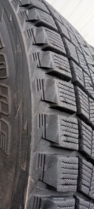 Bridgestone 215 60 r17 2шт шини б'у зимова резина з Європи