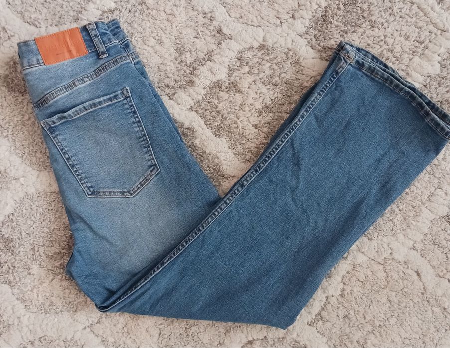 Spodnie jeans dzwony Bershka roz. 38