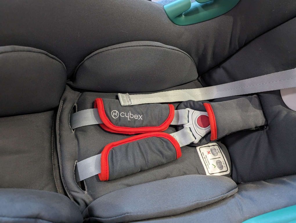 Cybex aton B2 z bazą isofix po jednym dziecku stan bardzo dobry