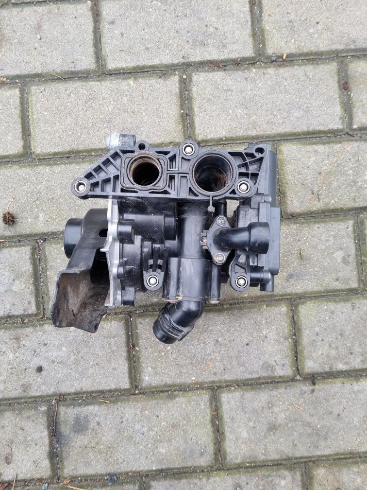 Pompa wody termostat Audi A3 8V 2.0 TFSI