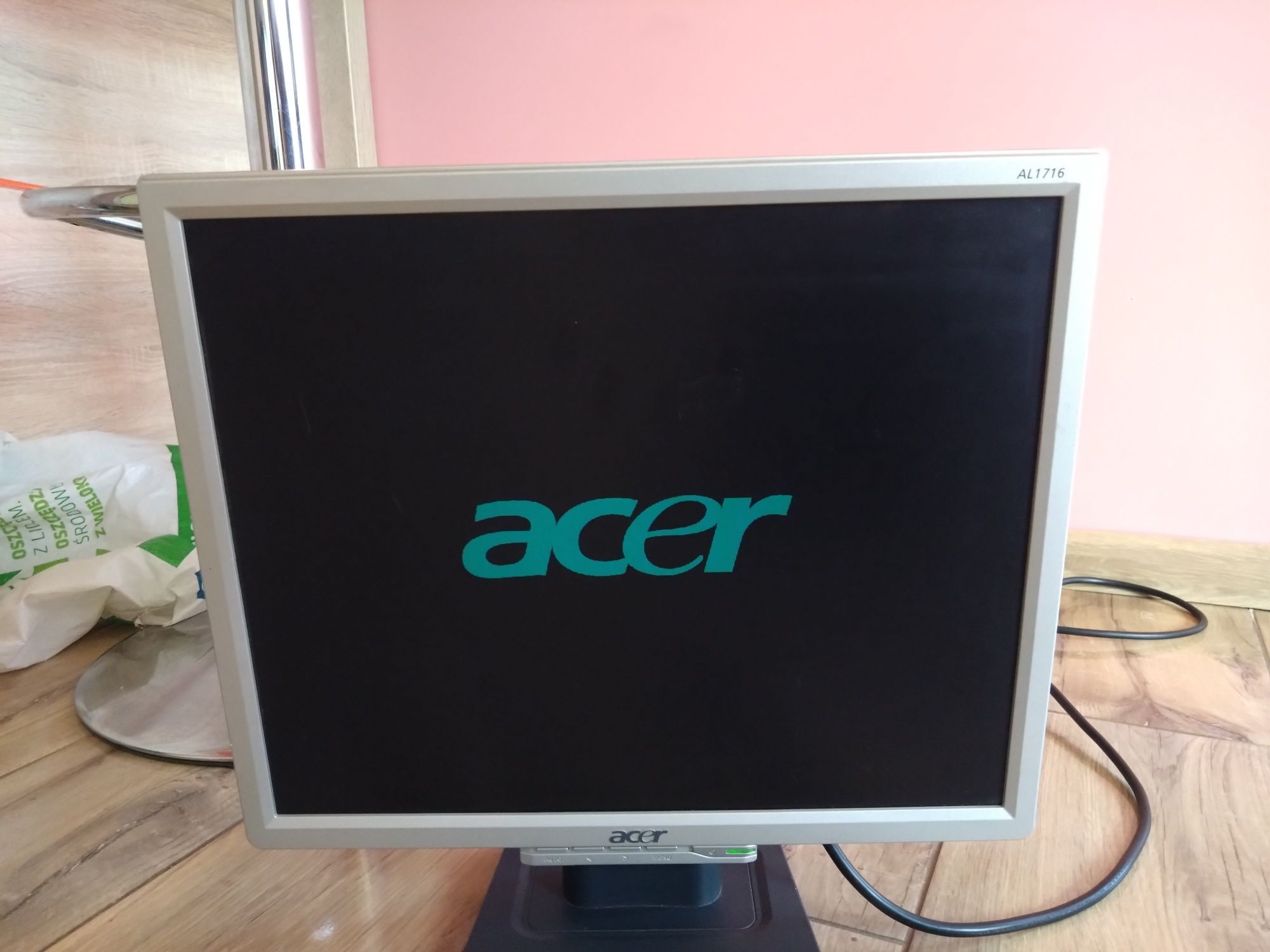 Monitor Acer AL1716