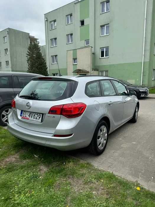 Opel Astra 1,4 benzyna, stan idealny technicznie i blacharsko