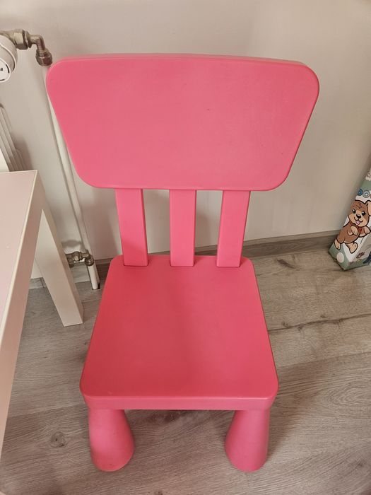 Ikea stolik lack  krzesełko mamut taboret x 2 zabawki dla dziewczynki