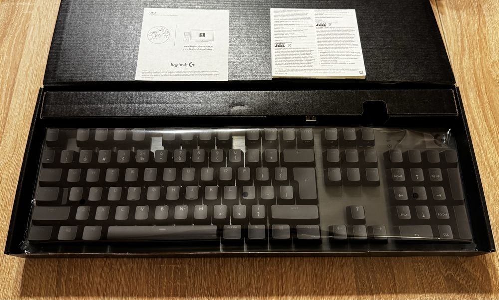 Klawiatura mechaniczna Logitech G512 Carbon GX Red Linear Czarny