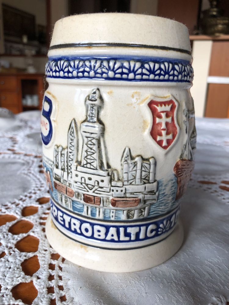 Porcelanowy kufel kolekcjonerski