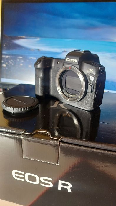 Продам камеру Canon R в дуже гарному стані. Пробіг 173000 кадрів