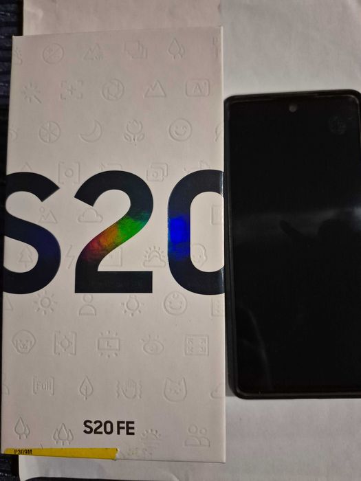 Samsung Galxy S20 fe idealny