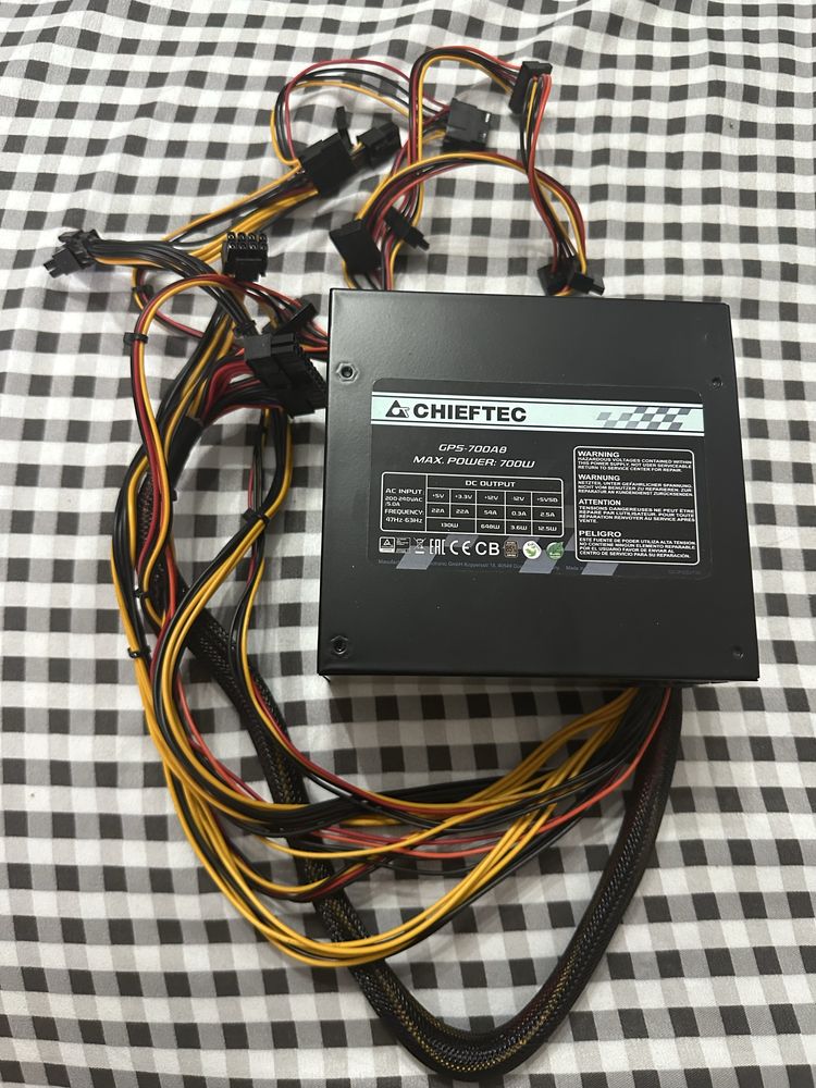Блок живлення Power supply Chieftec GPS-700A8