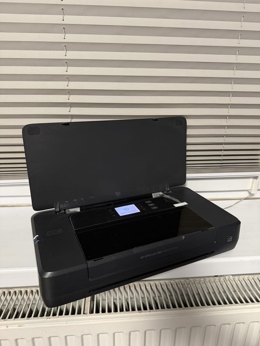 Drukarka mobilna przenośna HP OfficeJet 200 Mobile na akumulator