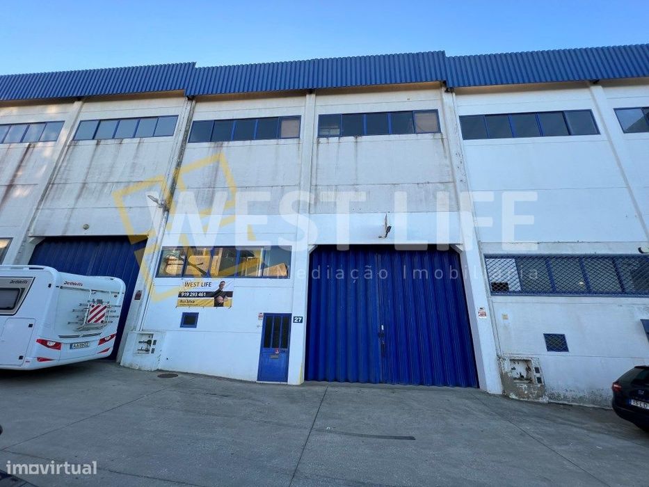 Armazém localizado em zona industrial - Ótimo estado de conservação...