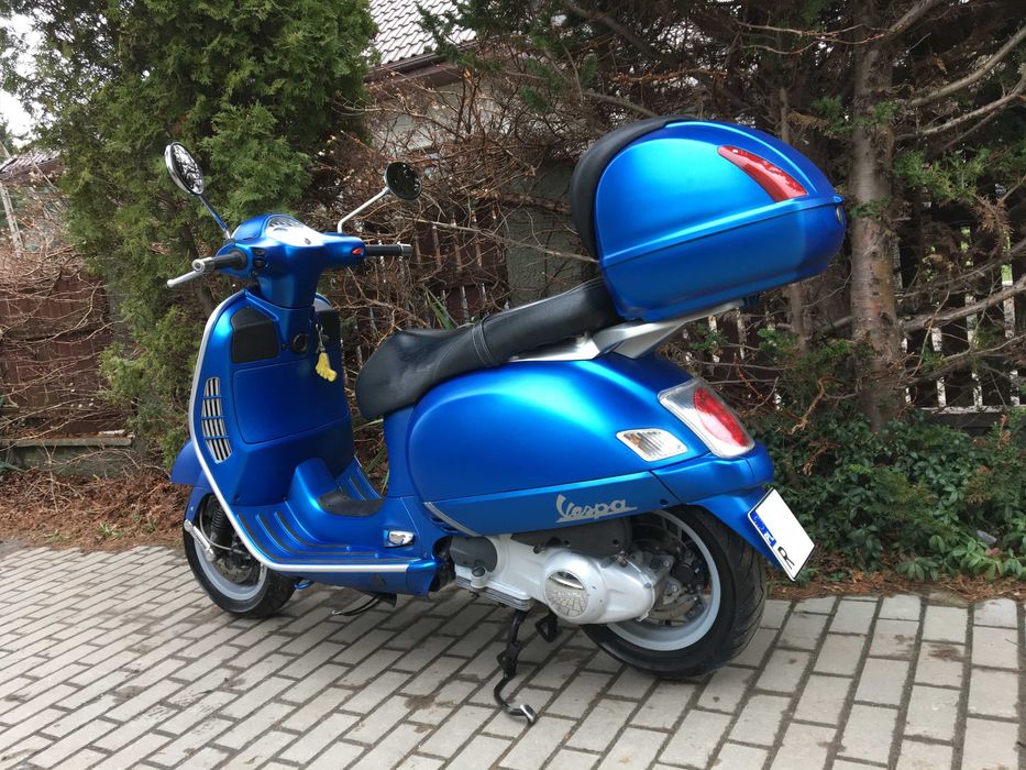Piaggio Vespa GTS 200/125 Kultowy Model, kufer     NOWA LOKALIZACJA