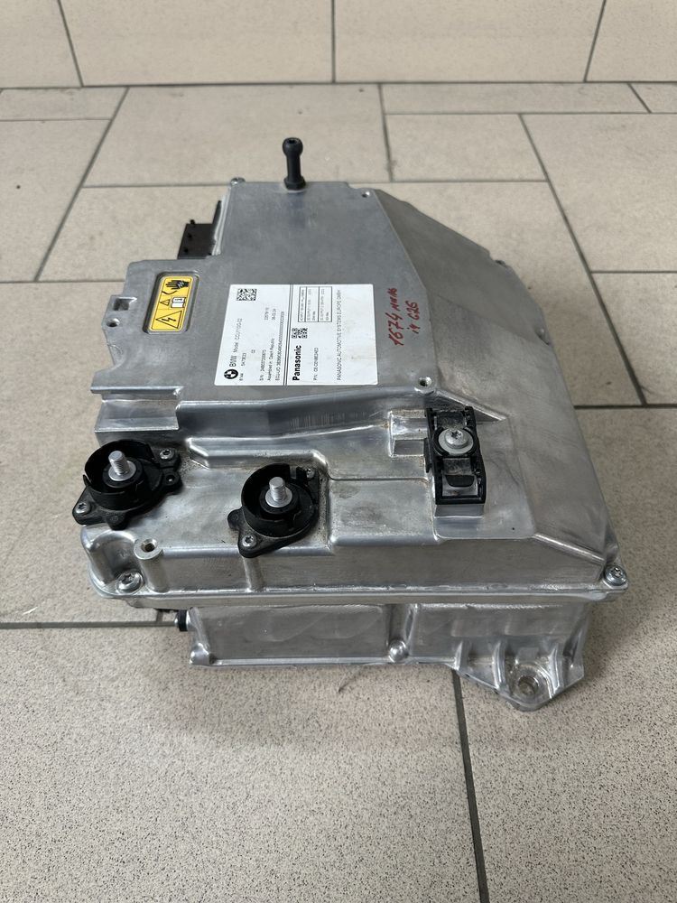 BMW i4 g26 ix g60 g70 модуль зарядки батареї бмв г26 г70 x1 u11