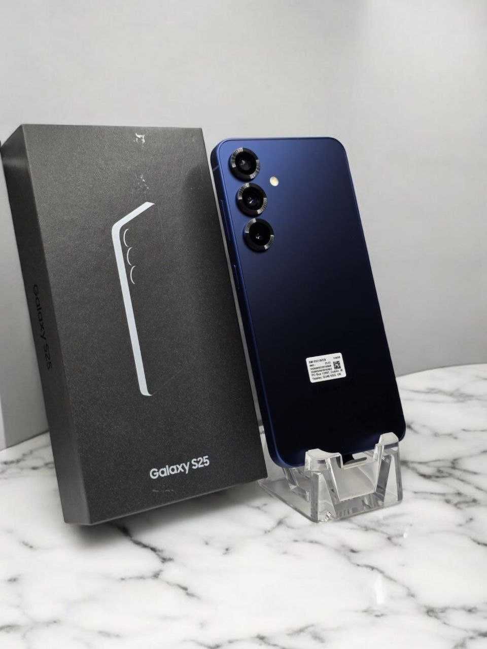 Смартфон Samsung Galaxy S25 12/128GB Navy