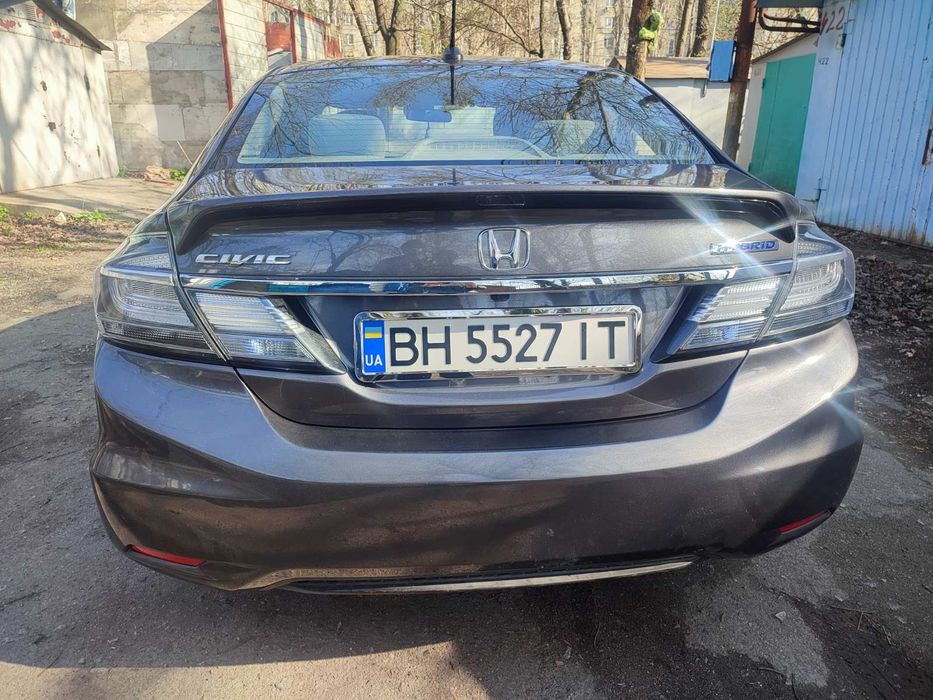 Продам Honda Civic hybrid 2015 г