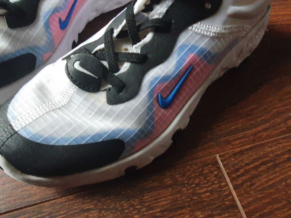 Sapatilhas Nike usadas (tamanho 33,5)