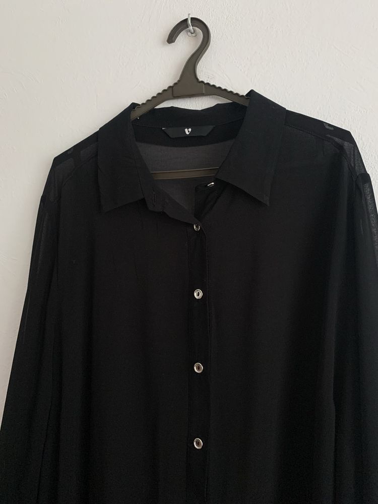 Асиметрична шифонова чорна блуза