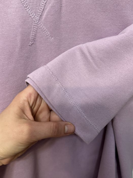 Жіноча футболка