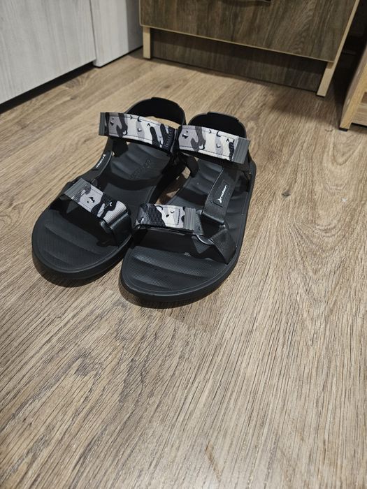 Чоловічі сандалі 44-45 розмір