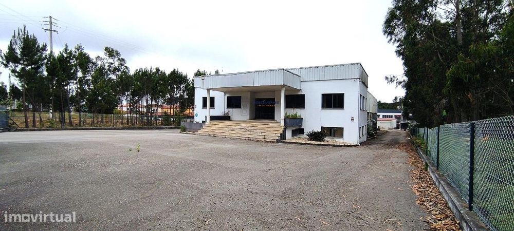 Armazém 718m2, 2 Pisos, 6 Salas Marinha Grande