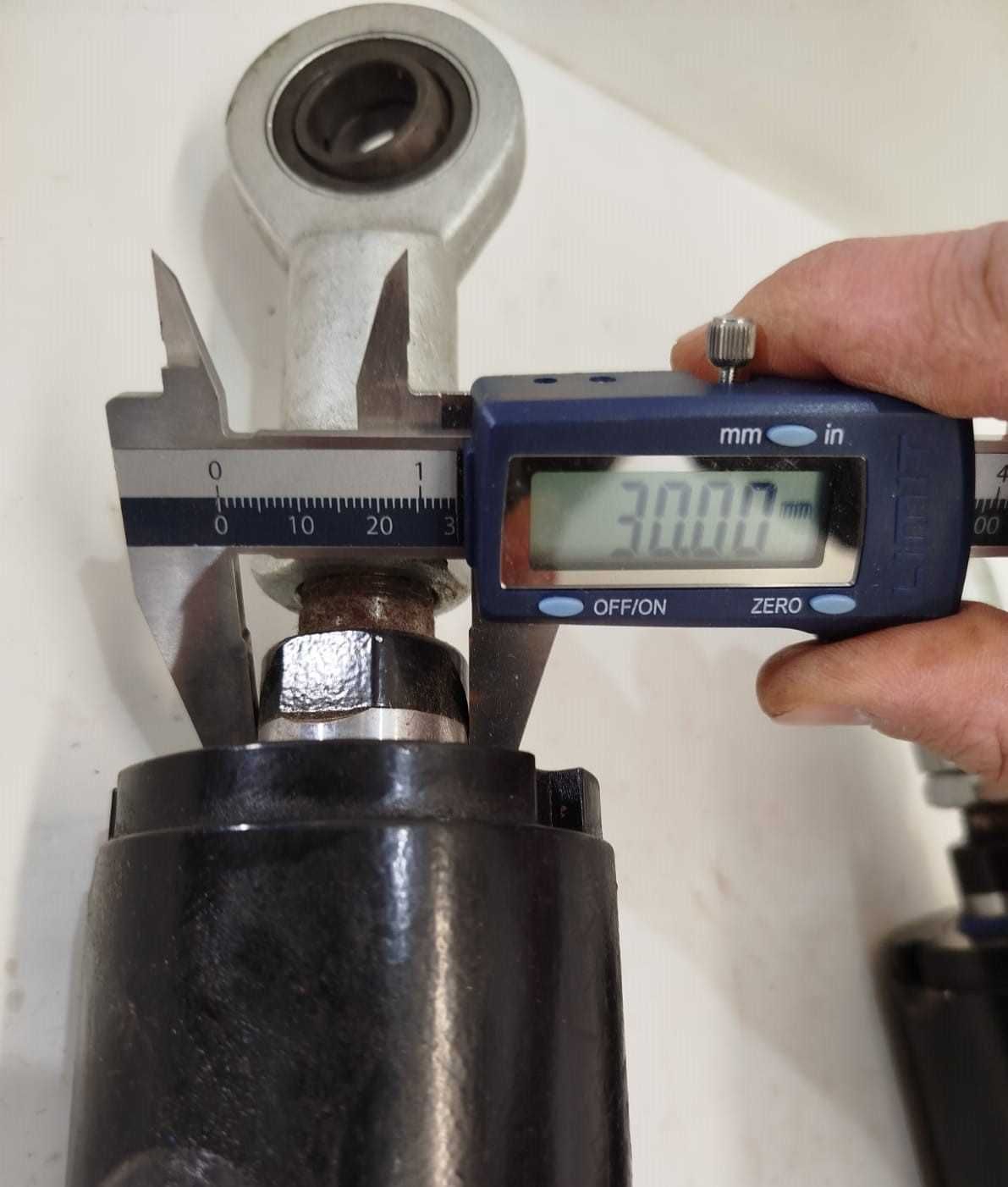Siłownik hydrauliczny dwustronny Vaderstad Rapid 21775