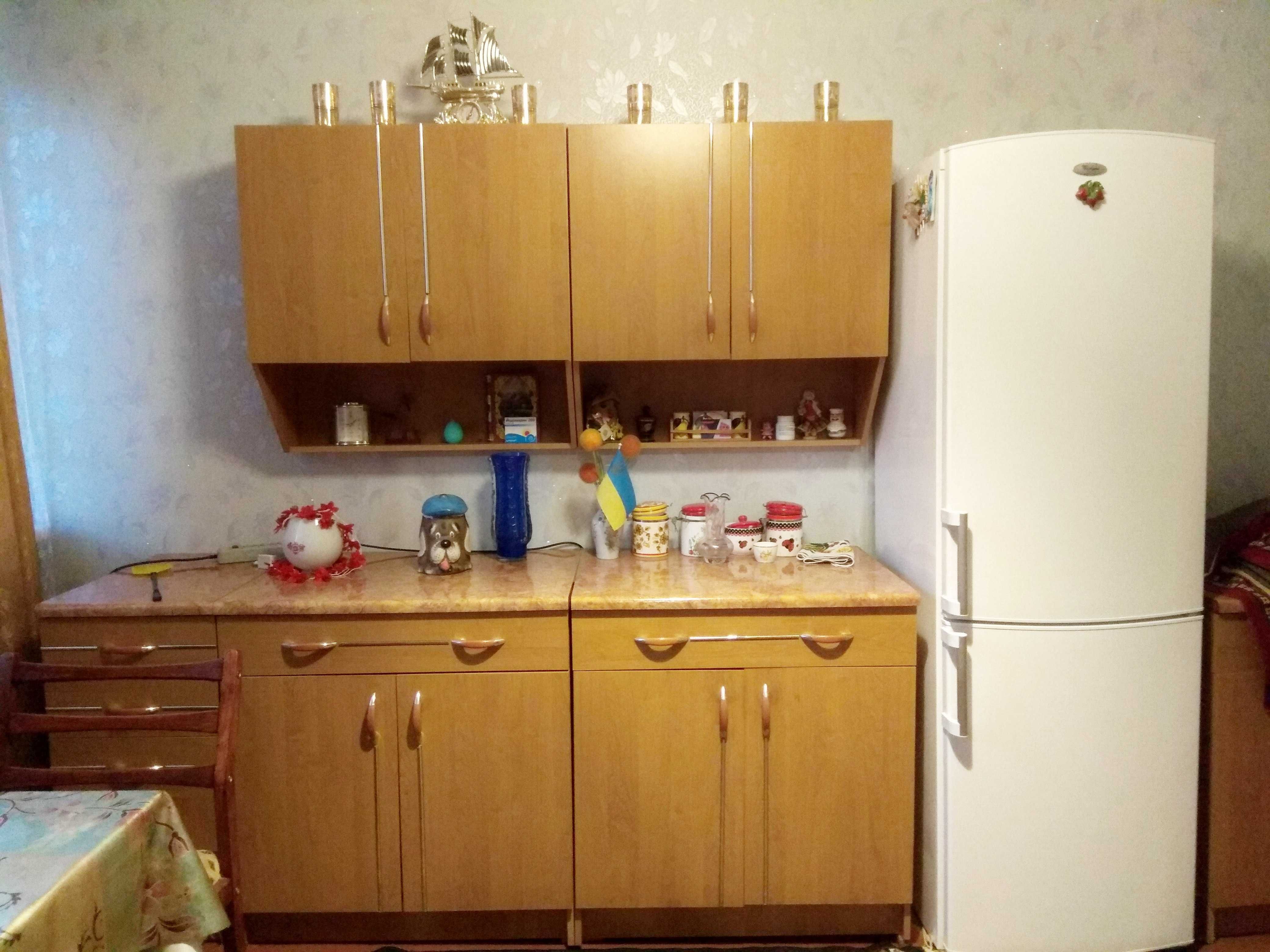 здам кімнату для дівчат