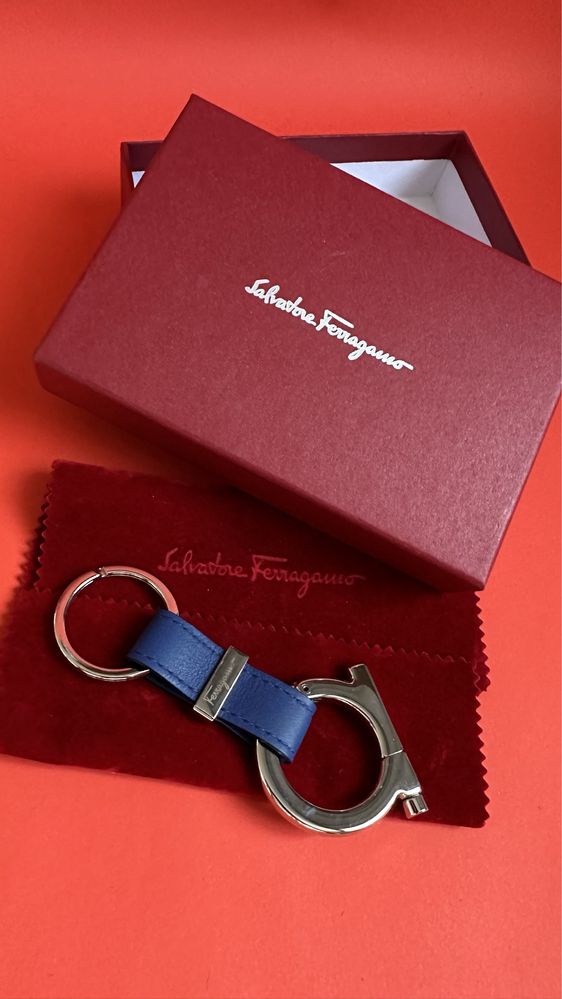 Брелок-ключница Salvatore Ferragamo New