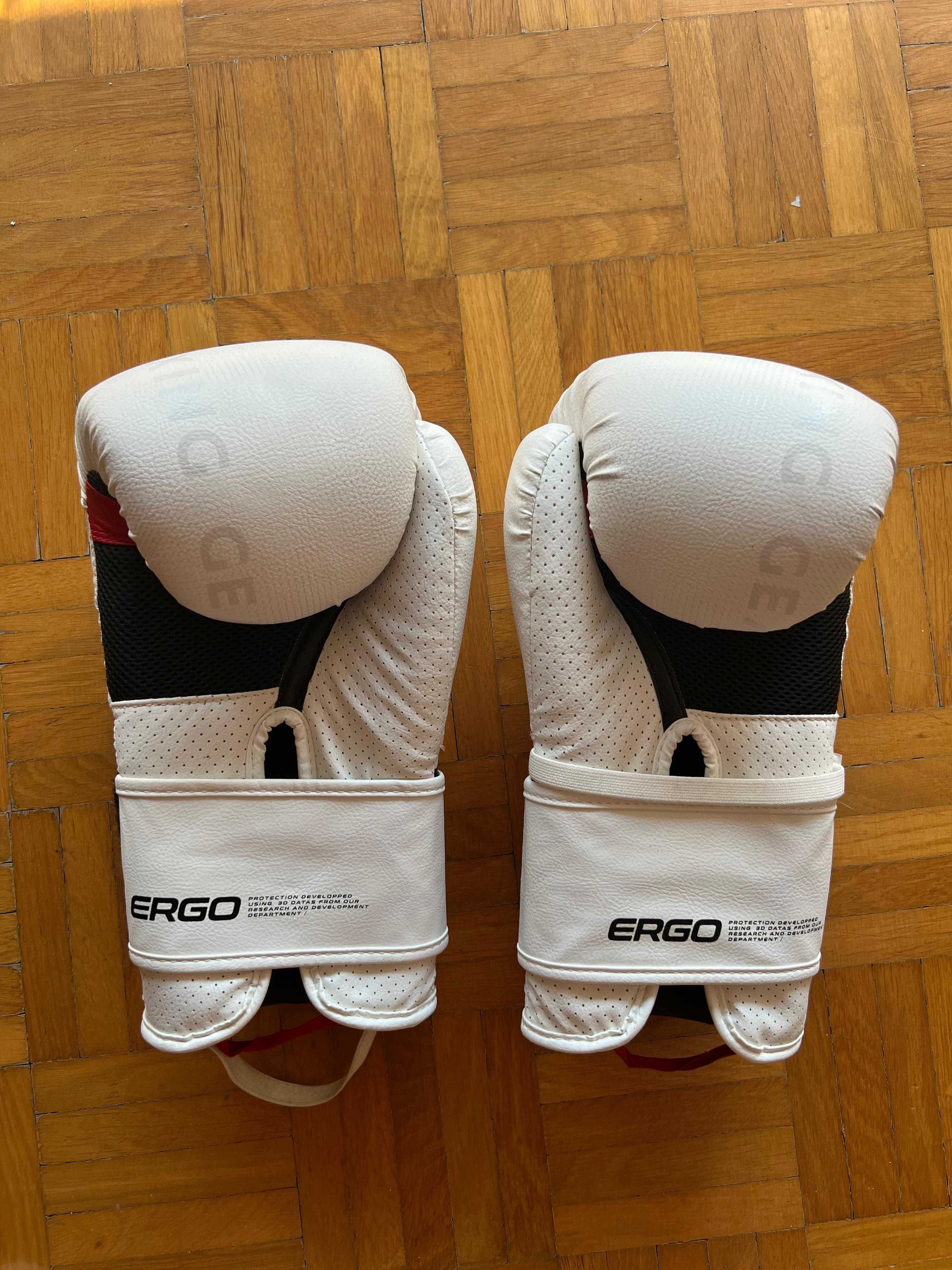 Saco de Boxe + Luvas de Boxe (OutShock) Como Novos ambos