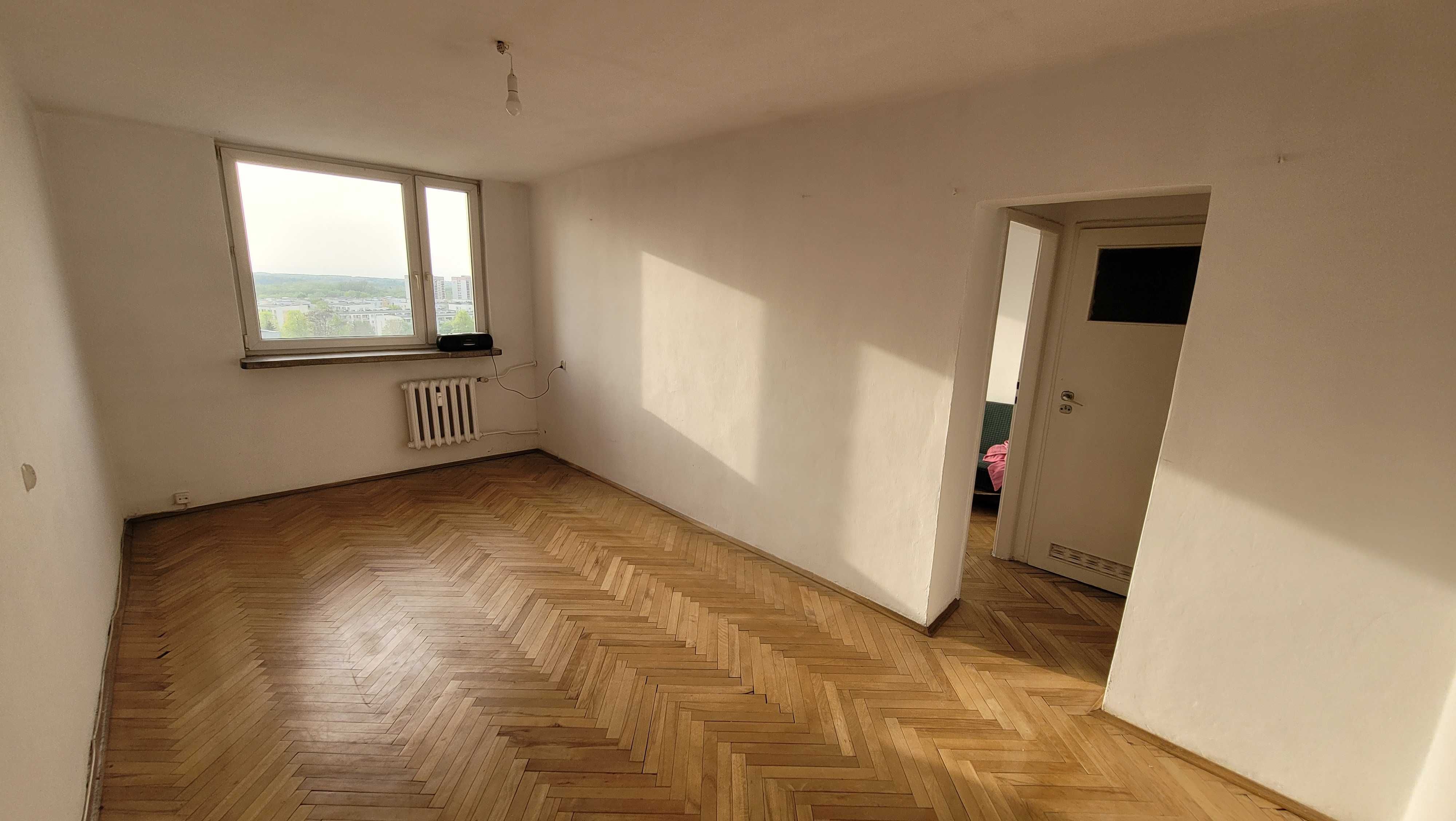 Sprzedam M3 - 50,04m2, Puławy, ul. Centralna (do remontu)